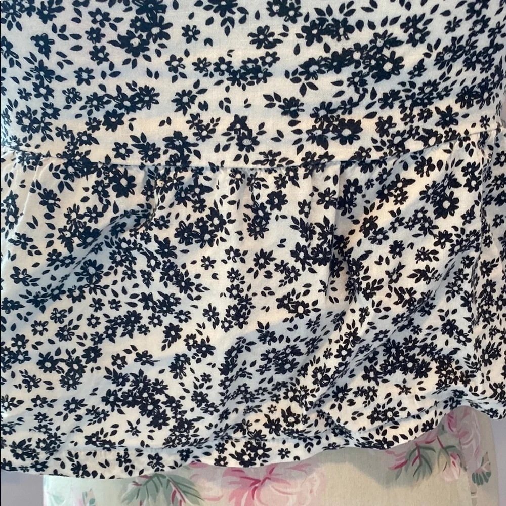 Old Navy Navy and White Floral Kids Tee